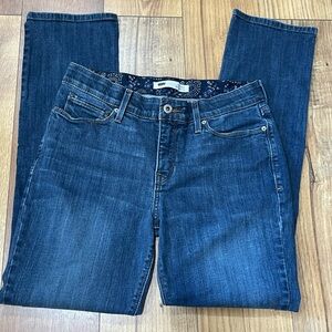Levi’s Straight Leg Jeans